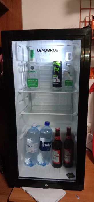 Продам ветряной холодильник новы