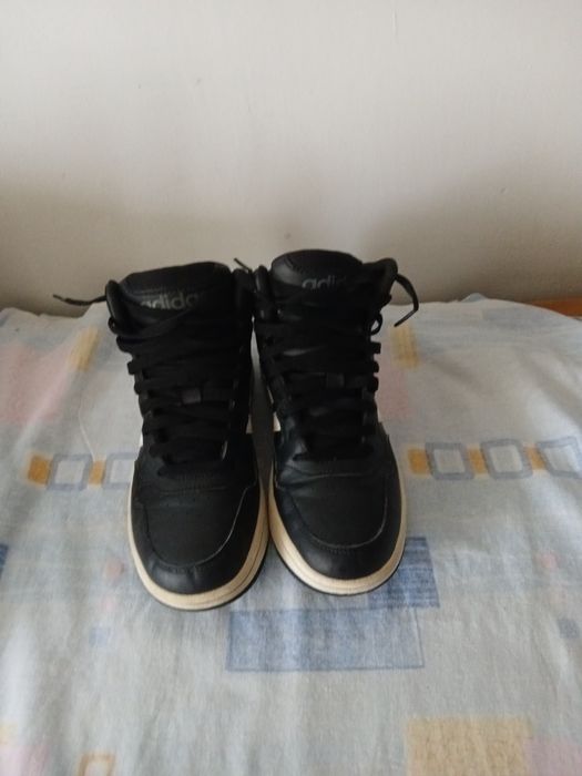Adidas stare aproape noua