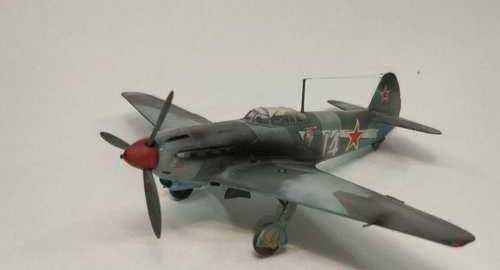 Сборная модель самолета Як-9 (Eastern Express, 1/72)