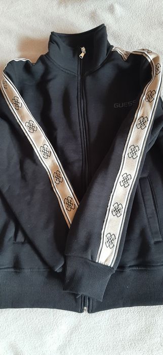 Спортен екип Guess