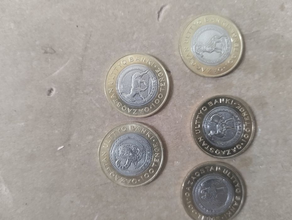 Продам монеты номиналом 100 тг