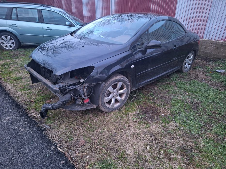 Dezmembrez peugeot 307cc
