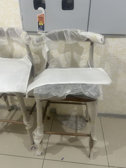 Барный стул продается