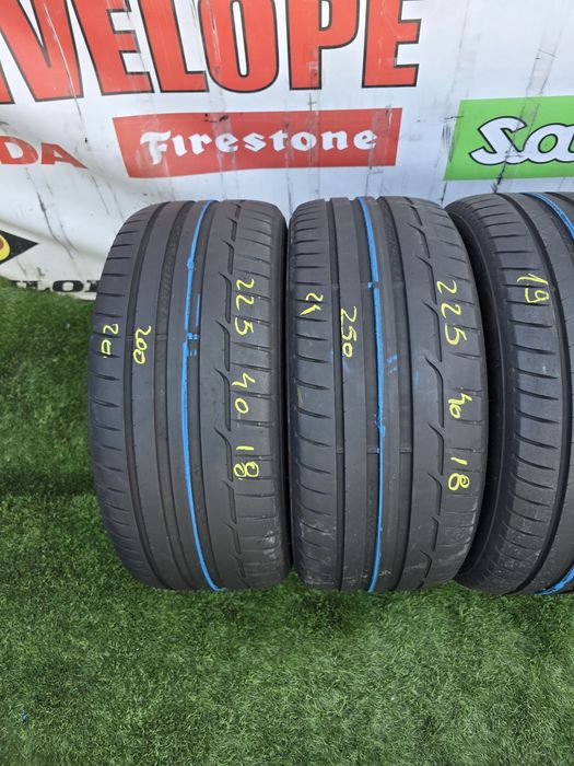 225 40 18 dunlop