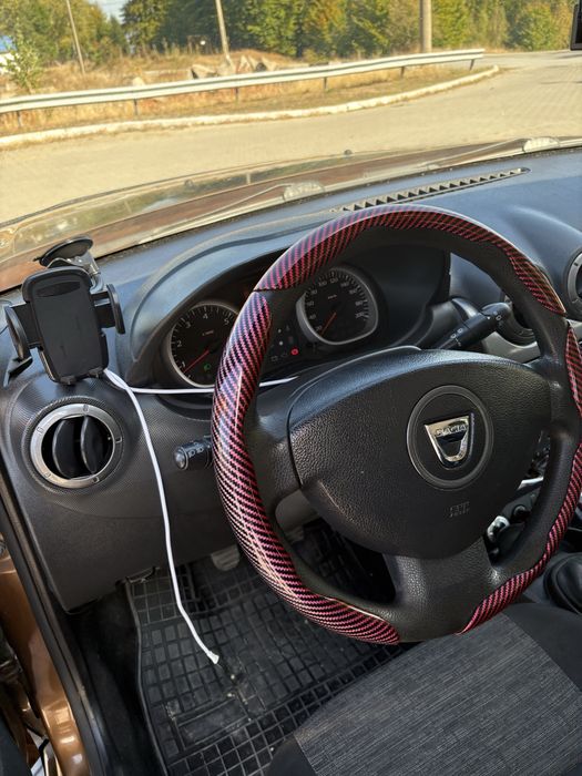 De vanzare duster