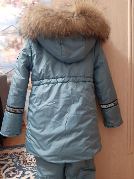 Продам детский зимний комплект для девочки