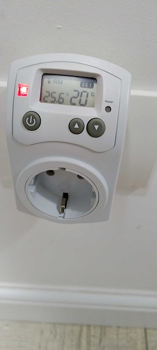 Termostat de priza TH 810, 16A, 230V