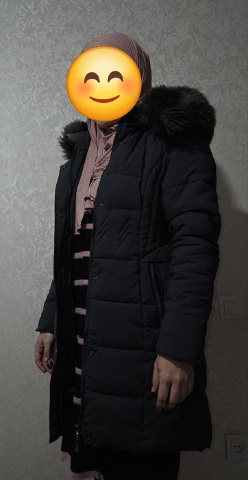 Qalin Kurtka srochni sotiladi. «Продаётся куртка.»