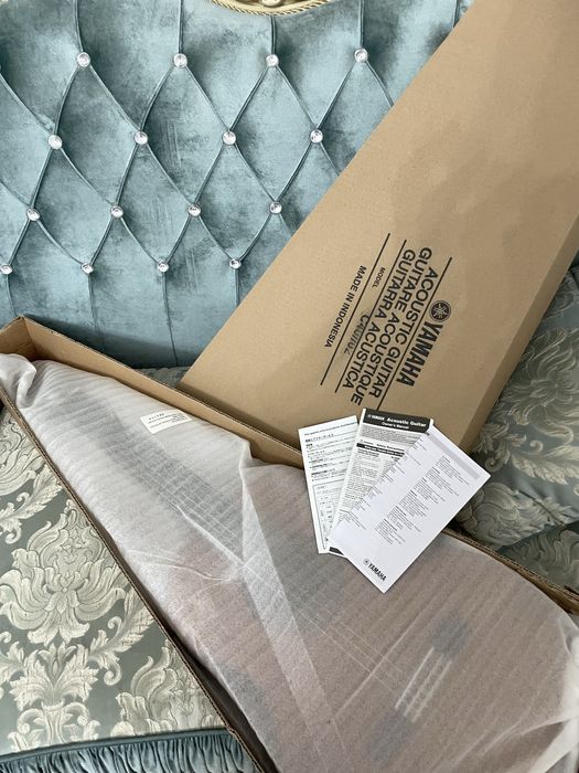 Гитара yamaha C40 в отличном состоянии