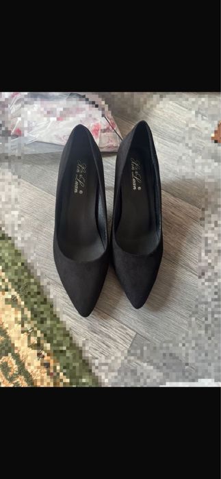 Черные туфли замшевые