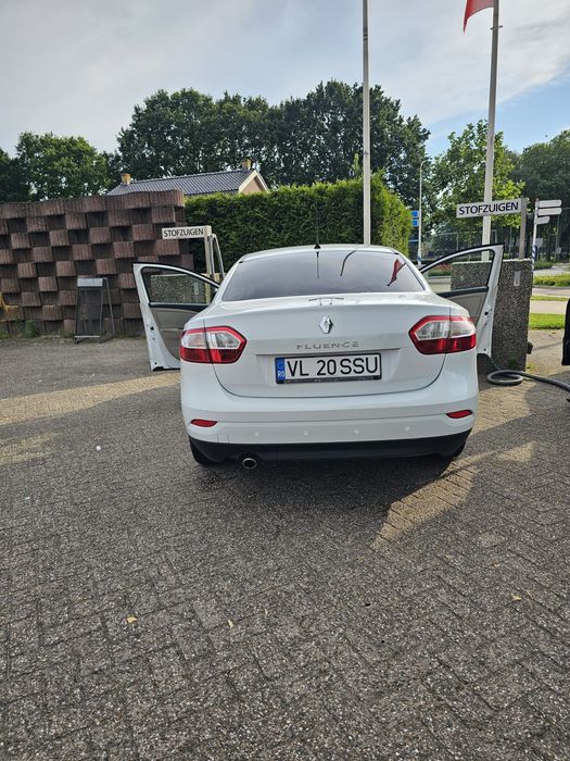 RENAULT Fluence 2011 — imagine 2