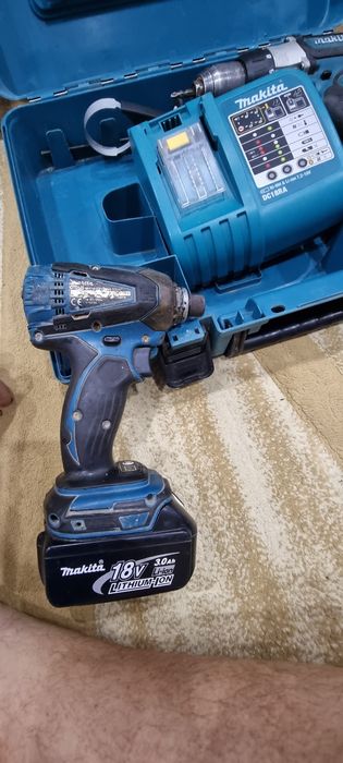 Vand filetanta de impact si bormasina cu percutie makita