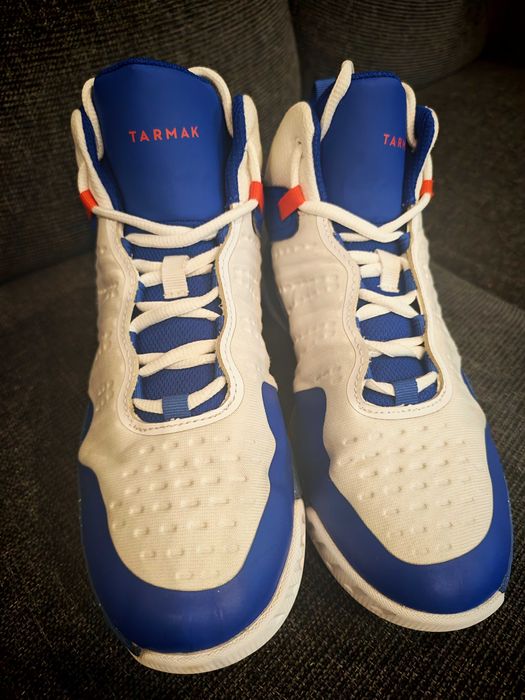 Баскетболни маратонки