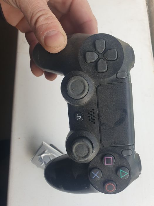 Controller Playstation 4 cu acumulator gol
