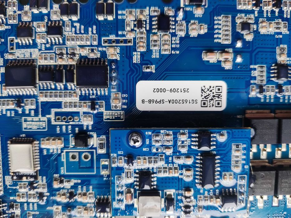 Seplos bms 3.0 48V 16S LiFePo4 200A With Bluetooth LCD Screen