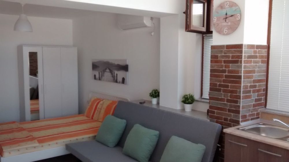 Дава се под наем Едностаен апартамент в Китен - 42 кв.м за 12.75 € - Снимка #1