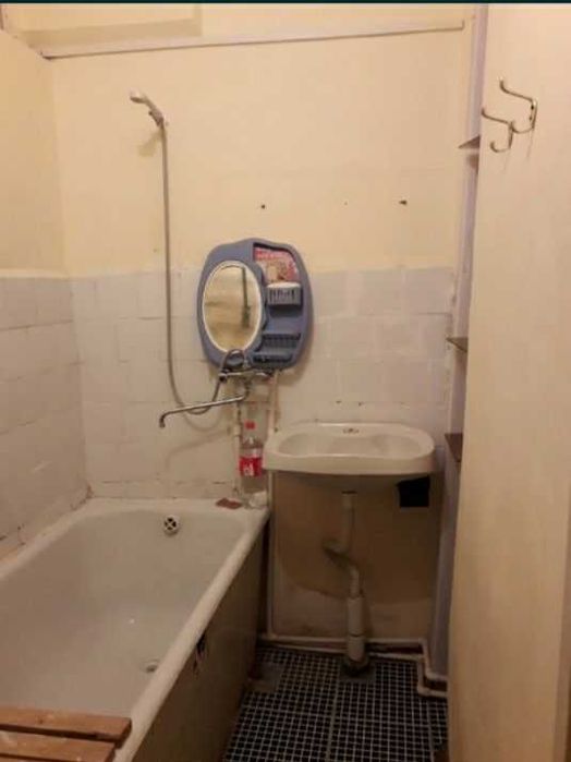 Продаётся квартира 4 комнатная