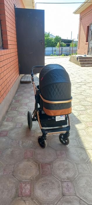 Балаларға арналған қол арба. Детский коляска.