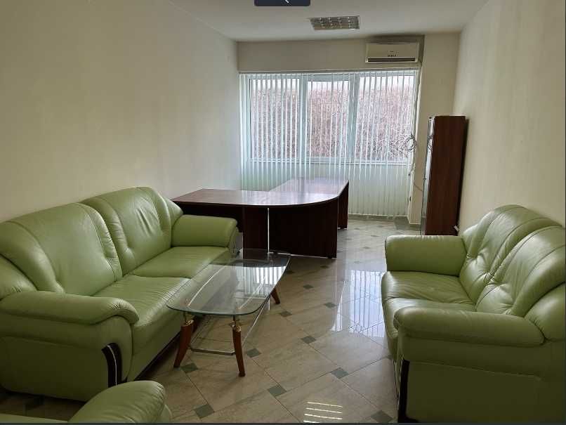 Дава се под наем Офис в Варна, Северна промишлена зона - 113 кв.м за 688.5 € - Снимка #1