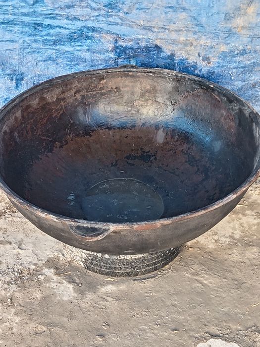 Чугунный козон сотилади