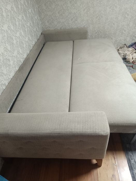 Диван.           .