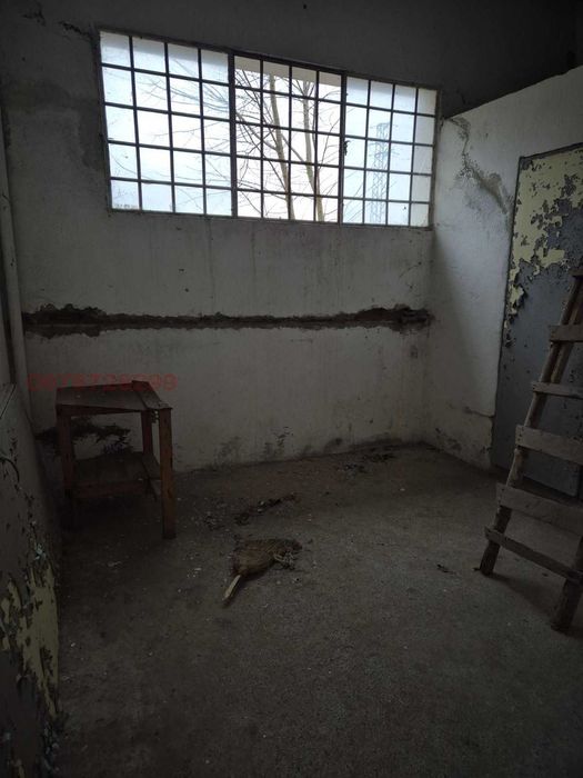 Продава ПРОМИШЛЕНО ПОМЕЩЕНИЕ