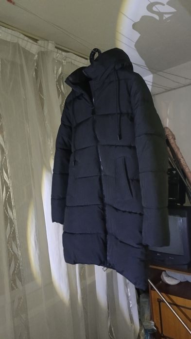 Продам женский пуховик