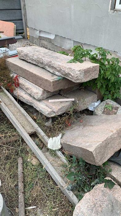 Продам гранитные ступени