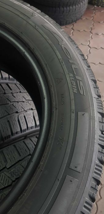 anvelope Michelin  215/60/17C m&s,iarna