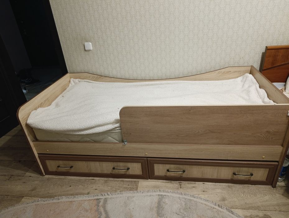 Продам кровать не дорого