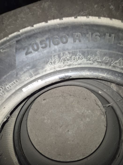 Vând cauciucuri de iarnă