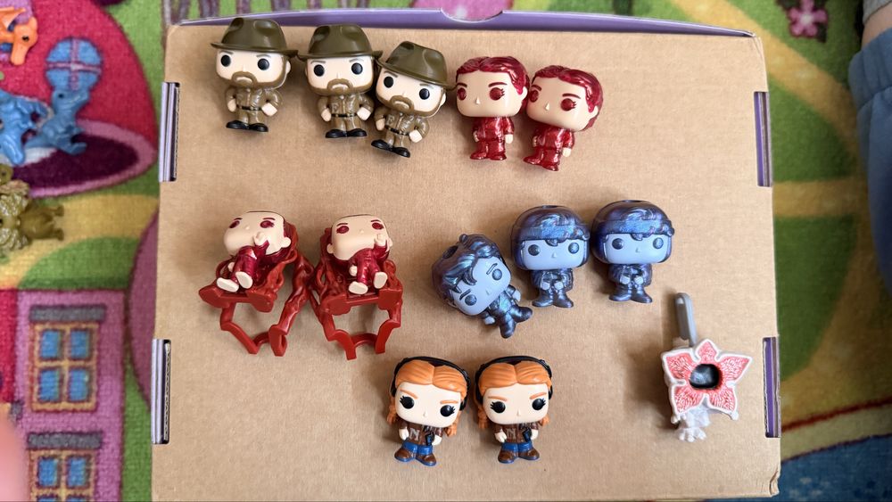 Подарявам Kinder играчки