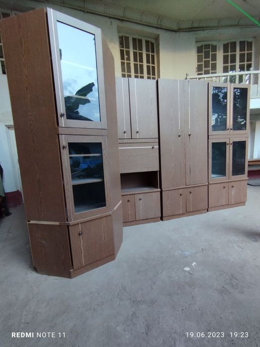 Стенка сотилади арзон нархга