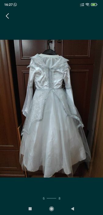 Платья нарядные, снегурочка