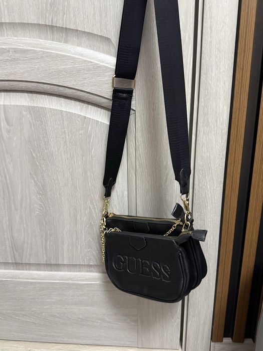 Geanta dama GUESS noua