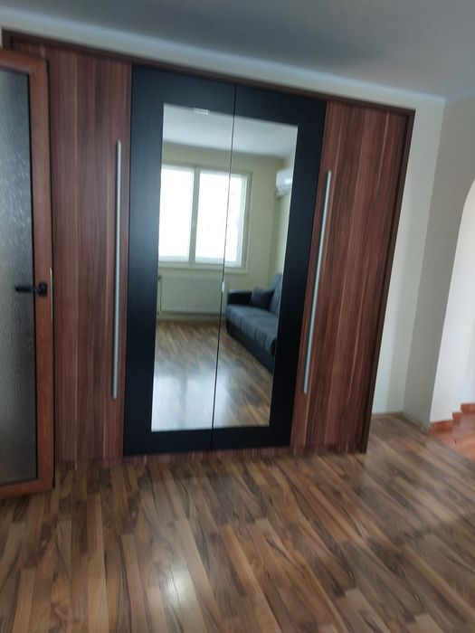 Închiriez apartament zona Liceul 2