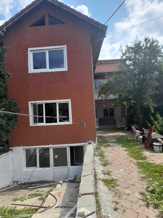 Vilă de vânzare - suprafață utilă 220 m²
