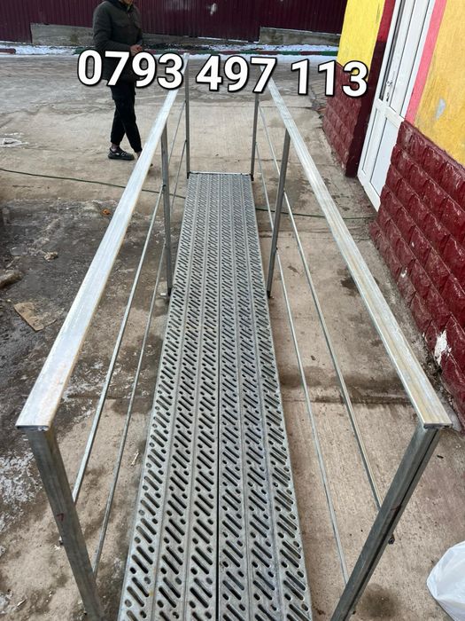 Plaforme si podețe pentru scari metalice