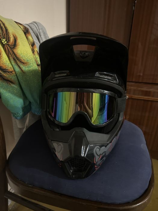 Каска для велосипеда