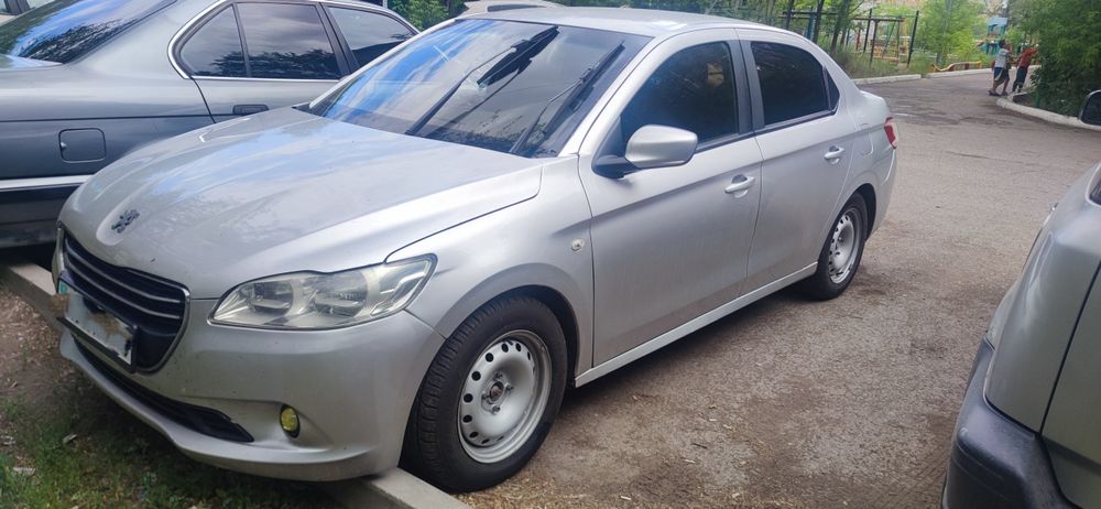 Продам Peugeot 301