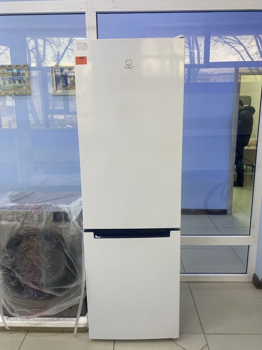 холодильник indesit