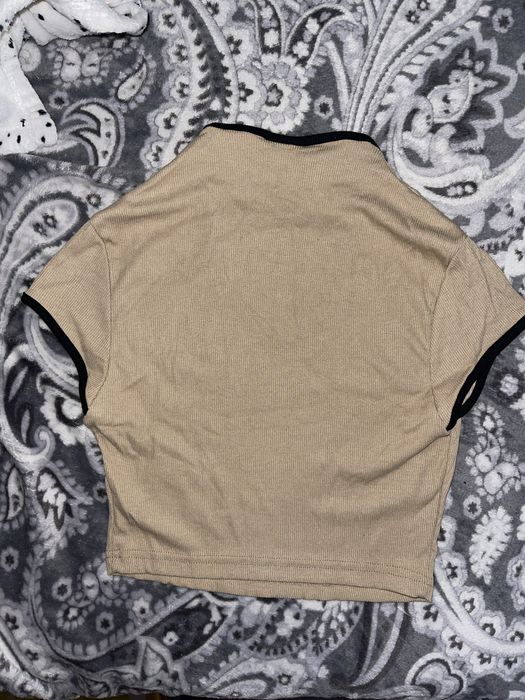 Bluza noua crem crop top cu eticheta Shein XS