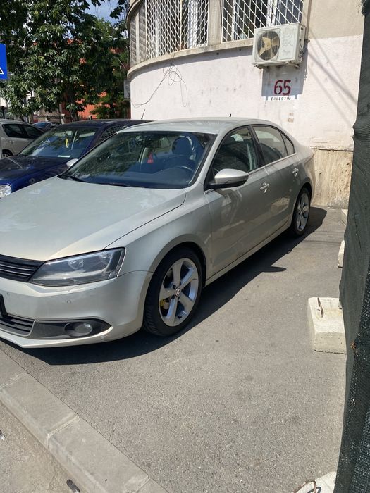 VOLKSWAGEN Jetta 2011