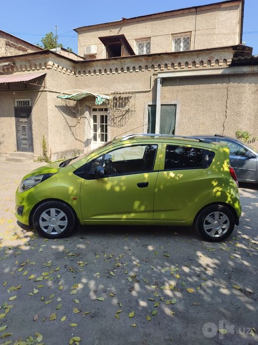 Sotiladi Chevrolet spark 2011 poz-4 avtomat holati zo'r
