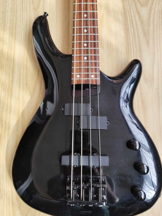 Бас гитара Vorson RM-1