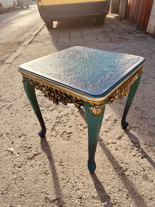 Луксозна декоративна маса – нео-бароков стил