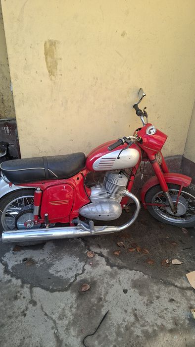 Мотоцикл ява старушка 559 360