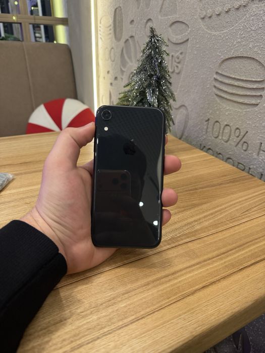 Продам Айфон XR 64G без торга