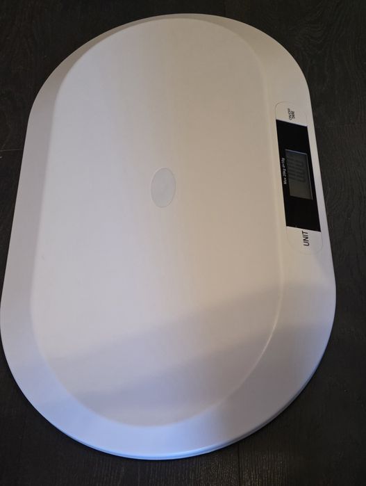 Бебешка електронна везна до 20 кг с LCD дисплей