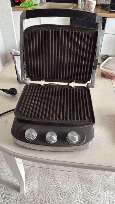 Продаётся электрогриль Delongi